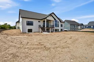 9401 W Huntington Dr, Mequon, WI 53097 - Photo 31