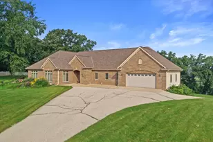 S94W23620 Kunzendorf Ct, Vernon, WI 53103 - Photo 49