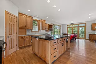 S94W23620 Kunzendorf Ct, Vernon, WI 53103 - Photo 11