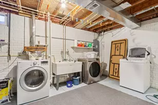 W142N9935 Amber Dr, Germantown, WI 53022 - Photo 31