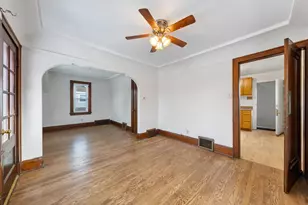 911 W Eula Ct, Glendale, WI 53209 - Photo 13