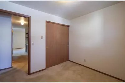 910 E Cedar Ave #604, Manitowoc, WI 54220 - Photo 17