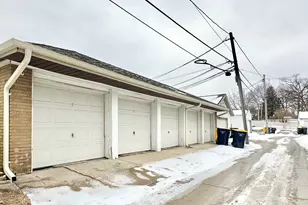 7705 W Rogers St, West Allis, WI 53219 - Photo 33