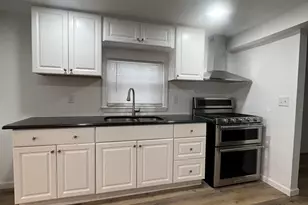 4316 Victory Ave, Racine, WI 53405 - Photo 7