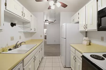 125 N University Dr #108, West Bend, WI 53095 - Photo 3