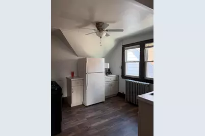 3647A E Munkwitz Ave #upper, Cudahy, WI 53110 - Photo 5