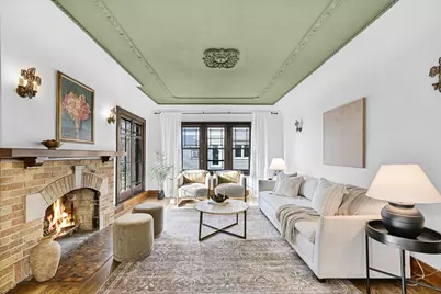 8140  Hillcrest Dr, Wauwatosa, WI 53213 - Photo 5