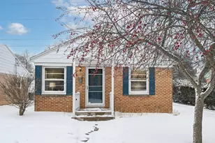 5648 N Dexter Ave, Glendale, WI 53209 - Photo 1