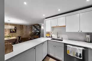 270 E Highland Ave, Milwaukee, WI 53202 - Photo 11