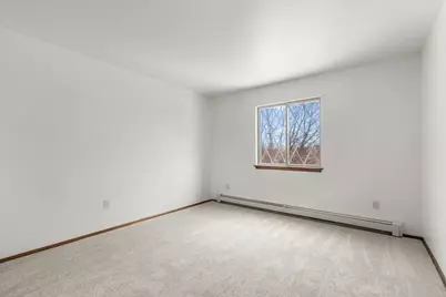 121 W North St #39, Waukesha, WI 53188 - Photo 15