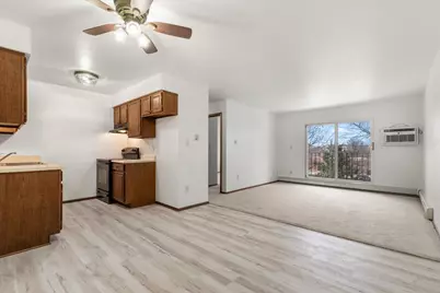 121 W North St #39, Waukesha, WI 53188 - Photo 3