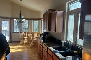 460/460A Cottonwood Ave, Hartland, WI 53029 - Photo 11