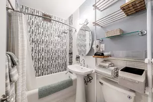 1028 E Juneau Ave, Milwaukee, WI 53202 - Photo 27