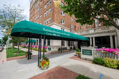 1028 E Juneau Ave #512, Milwaukee, WI 53202 - Photo 3