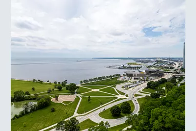 1028 E Juneau Ave #512, Milwaukee, WI 53202 - Photo 5