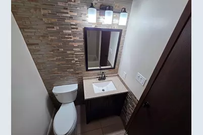 2403  Cross Creek Dr #B, Sheboygan, WI 53081 - Photo 17