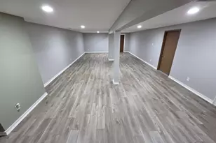 2403 Crosscreek Dr, Sheboygan, WI 53081 - Photo 21