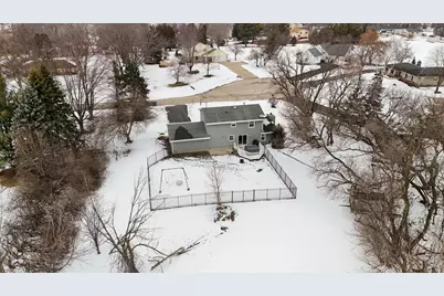 S38W27600  Windsong Rdg, Waukesha, WI 53189 - Photo 41