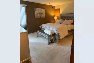 401 N Main St St #Unit A, Thiensville, WI 53092 - Photo 9