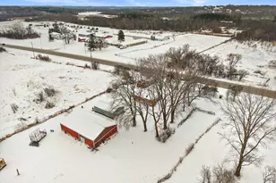 S46W29780 Genesee Rd, Genesee, WI 53189 - Photo 11