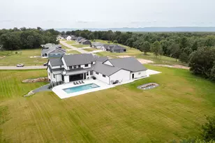 N7343 Hidden Pr Dr, Holland, WI 54636 - Photo 5