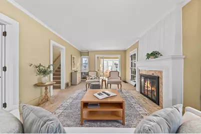 1158  Kavanaugh Pl, Wauwatosa, WI 53213 - Photo 5