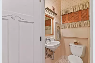 1158  Kavanaugh Pl, Wauwatosa, WI 53213 - Photo 15