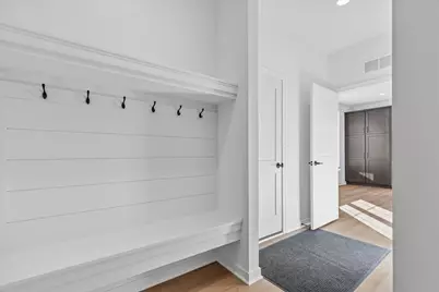 W251N2371  Valleyview Cir, Pewaukee, WI 53072 - Photo 21