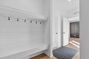 W251N2371 Valleyview Circle, Pewaukee, WI 53072 - Photo 21