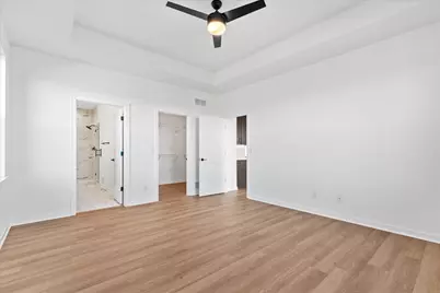 W251N2371  Valleyview Cir, Pewaukee, WI 53072 - Photo 13