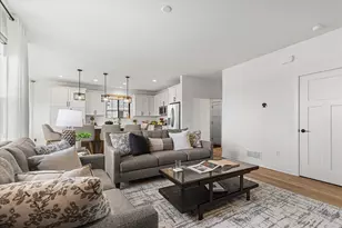 W251N2367 Valleyview Cir, Pewaukee, WI 53072 - Photo 11