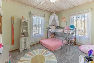 N8353 Ducke Dr, Holland, WI 54636 - Photo 13