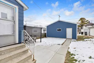 3867 E Pulaski Ave, Cudahy, WI 53110 - Photo 15