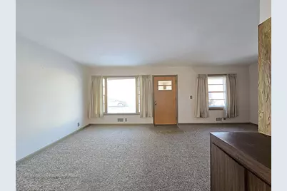 1104 S 107th St, West Allis, WI 53214 - Photo 13