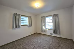 1104 S 107th St, West Allis, WI 53214 - Photo 19