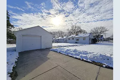 1104 S 107th St, West Allis, WI 53214 - Photo 33
