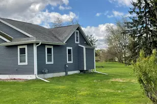 W242N4251 Swan Rd, Pewaukee, WI 53072 - Photo 15