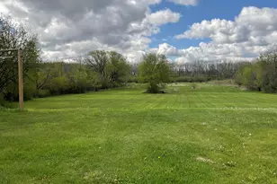 W242N4251 Swan Rd, Pewaukee, WI 53072 - Photo 21