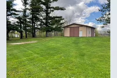 W242N4251  Swan Rd, Pewaukee, WI 53072 - Photo 23