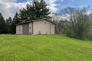 W242N4251 Swan Rd, Pewaukee, WI 53072 - Photo 17