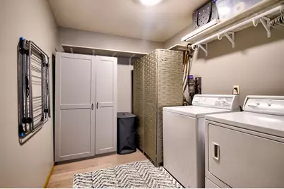 936  Roseland Dr #1, Kewaskum, WI 53040 - Photo 13