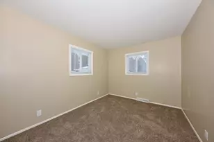 1010 Sunset Ridge Dr, West Bend, WI 53090 - Photo 29