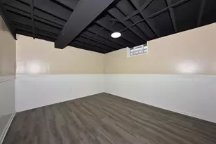 1010 Sunset Ridge Dr, West Bend, WI 53090 - Photo 15