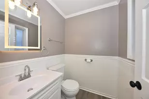 1010 Sunset Ridge Dr, West Bend, WI 53090 - Photo 35