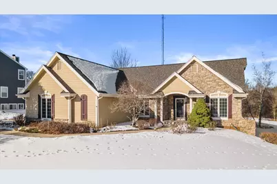 N54W16684  Ravenwood Dr, Menomonee Falls, WI 53051 - Photo 45