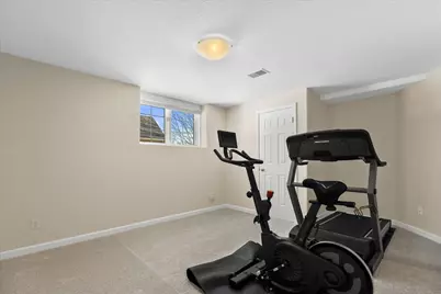 N54W16684  Ravenwood Dr, Menomonee Falls, WI 53051 - Photo 25