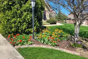 N54W16684 Ravenwood Dr, Menomonee Falls, WI 53051 - Photo 47