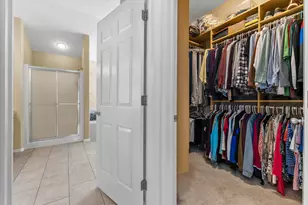 N54W16684 Ravenwood Dr, Menomonee Falls, WI 53051 - Photo 17