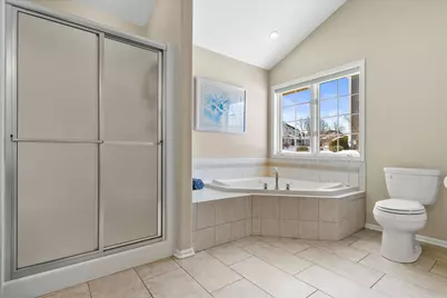 N54W16684  Ravenwood Dr, Menomonee Falls, WI 53051 - Photo 19