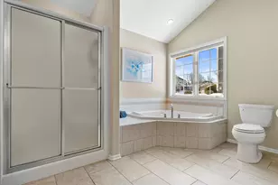 N54W16684 Ravenwood Dr, Menomonee Falls, WI 53051 - Photo 19